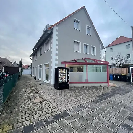 20 Eibach Homestay